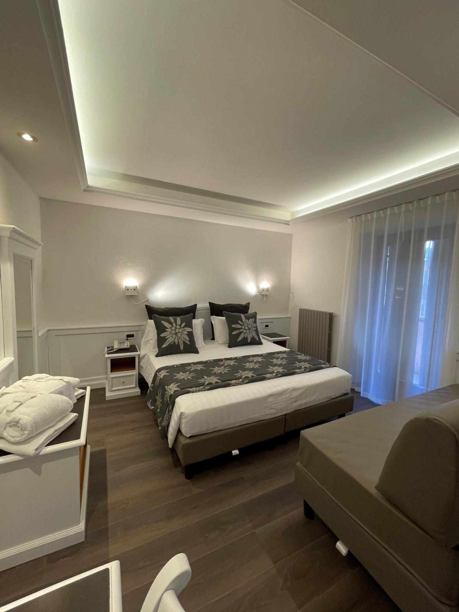 Hotel Isolabella Wellness Fiera Di Primiero Ngoại thất bức ảnh