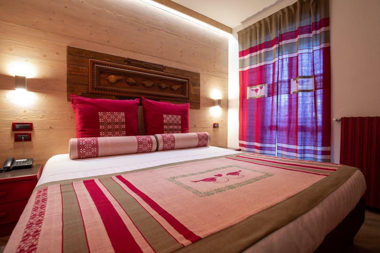Hotel Isolabella Wellness Fiera Di Primiero Ngoại thất bức ảnh