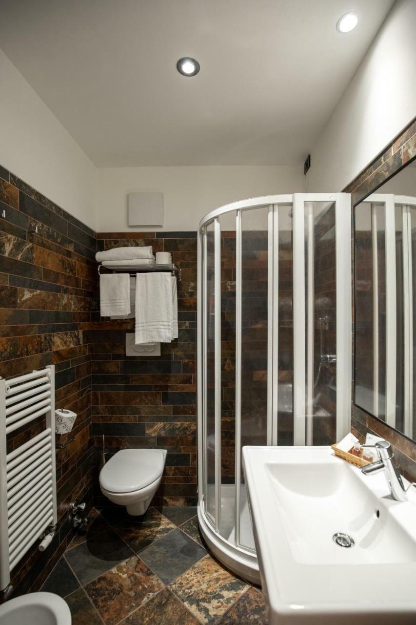 Hotel Isolabella Wellness Fiera Di Primiero Ngoại thất bức ảnh