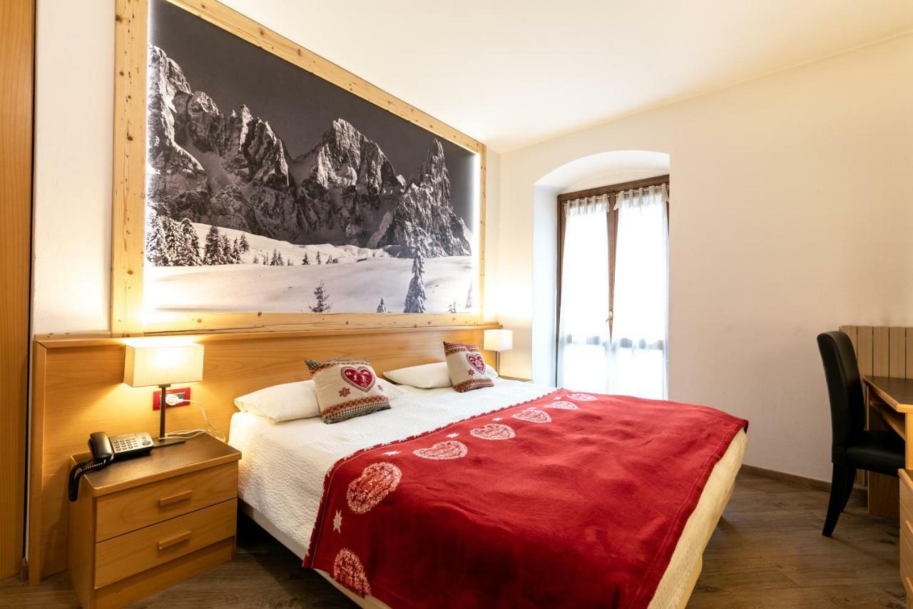 Hotel Isolabella Wellness Fiera Di Primiero Ngoại thất bức ảnh